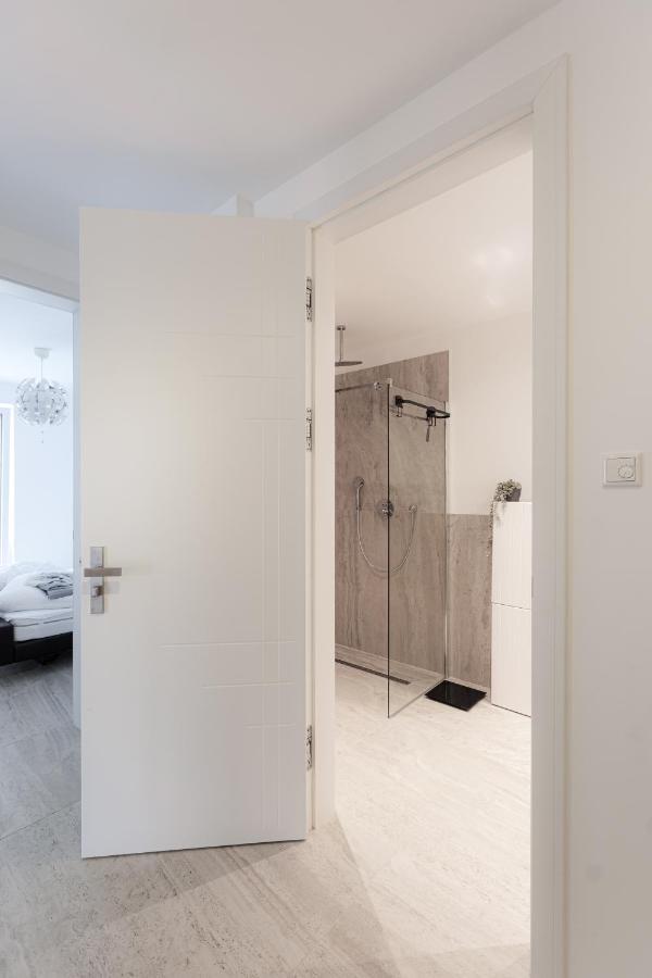 Lulex IV - Traumwohnung Terasse Garten In ノイス エクステリア 写真